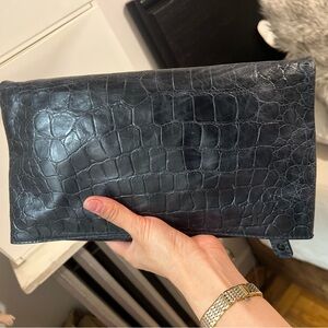 Alice + Olivia Crocodile-Embossed Leather Convertible Clutch In Deep Navy